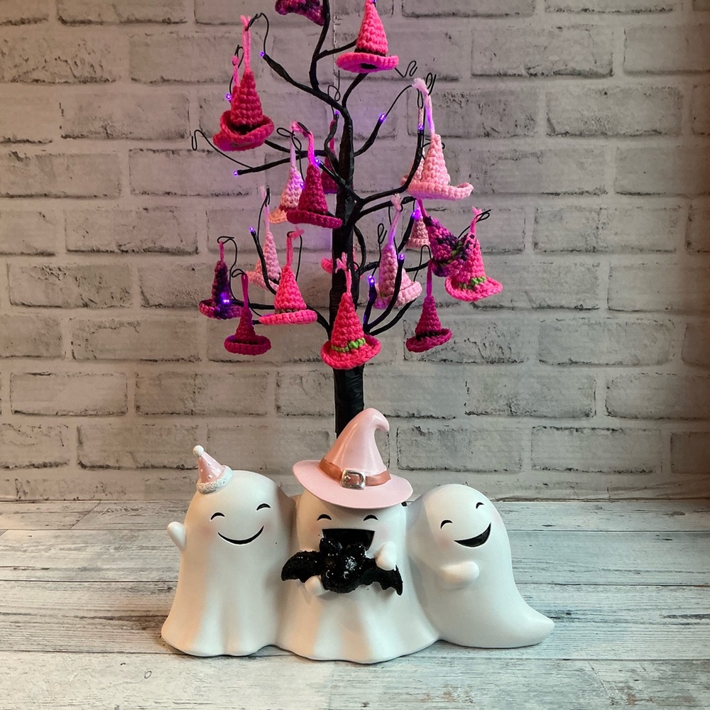 GHOST PARTY 7.5in Resin Three Happy Ghosts Decor